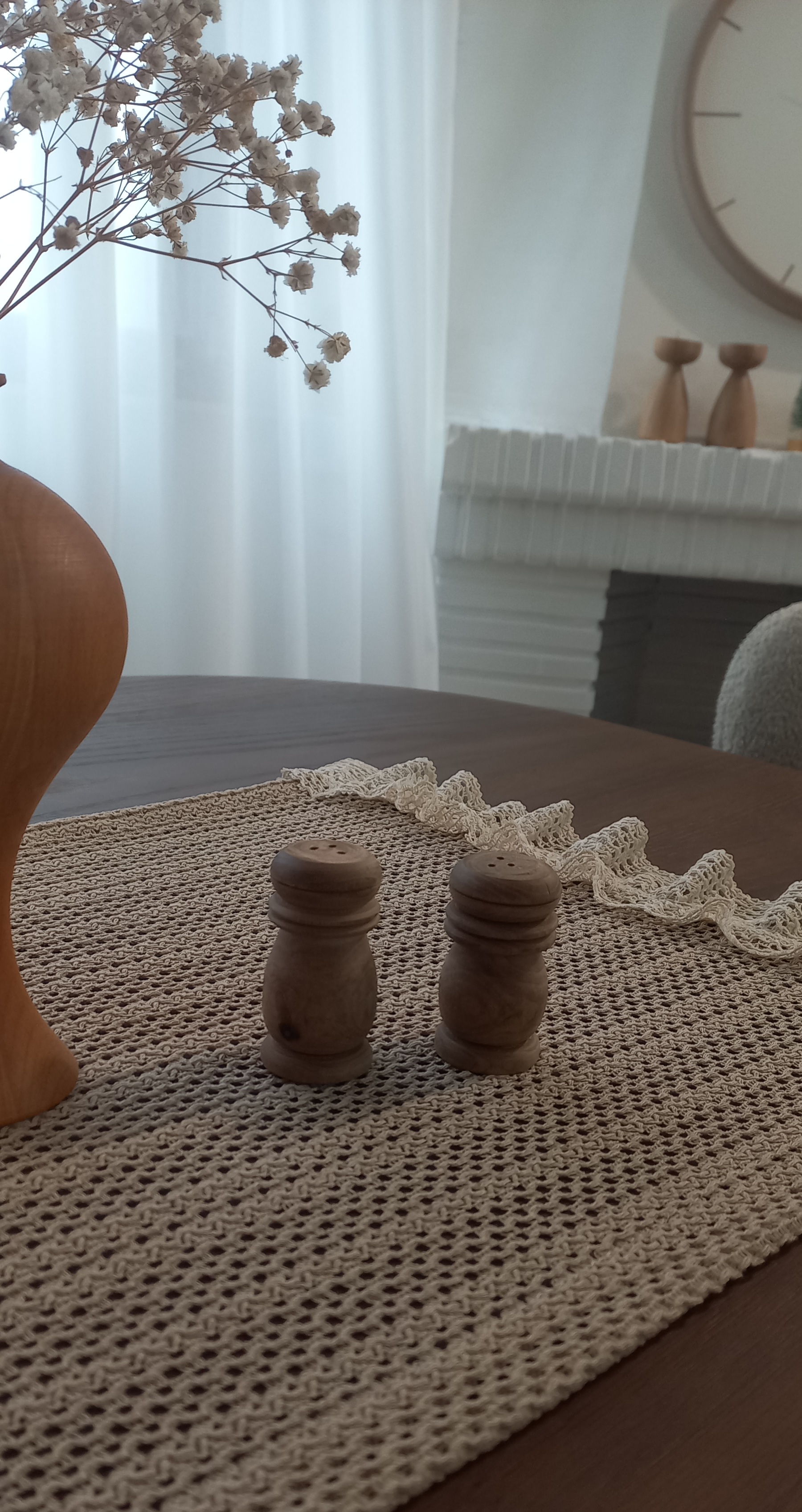 نمکپاش چوبی جفتی قهوه ای کد n45